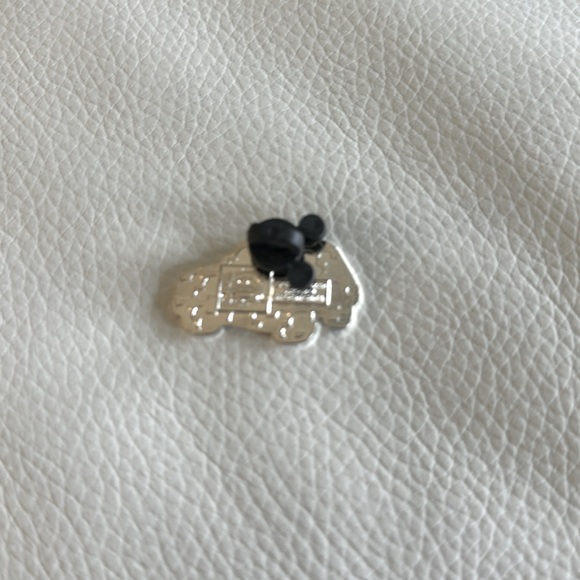 Official Disney Cars movie Chick Hicks Trading Pin - Picture 2 of 2